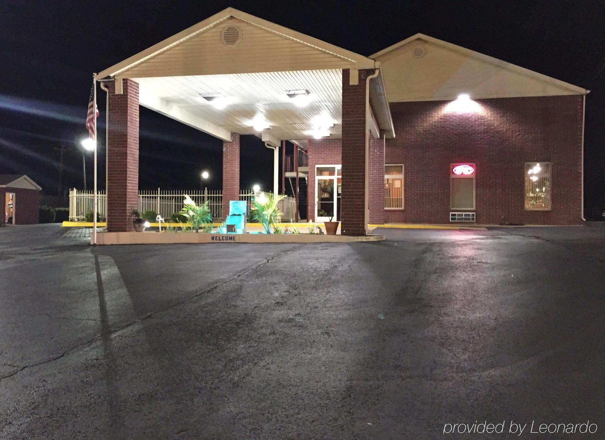 Star Plus Inn & Suites Selmer Luaran gambar