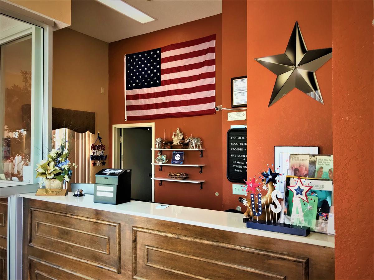 Star Plus Inn & Suites Selmer Luaran gambar
