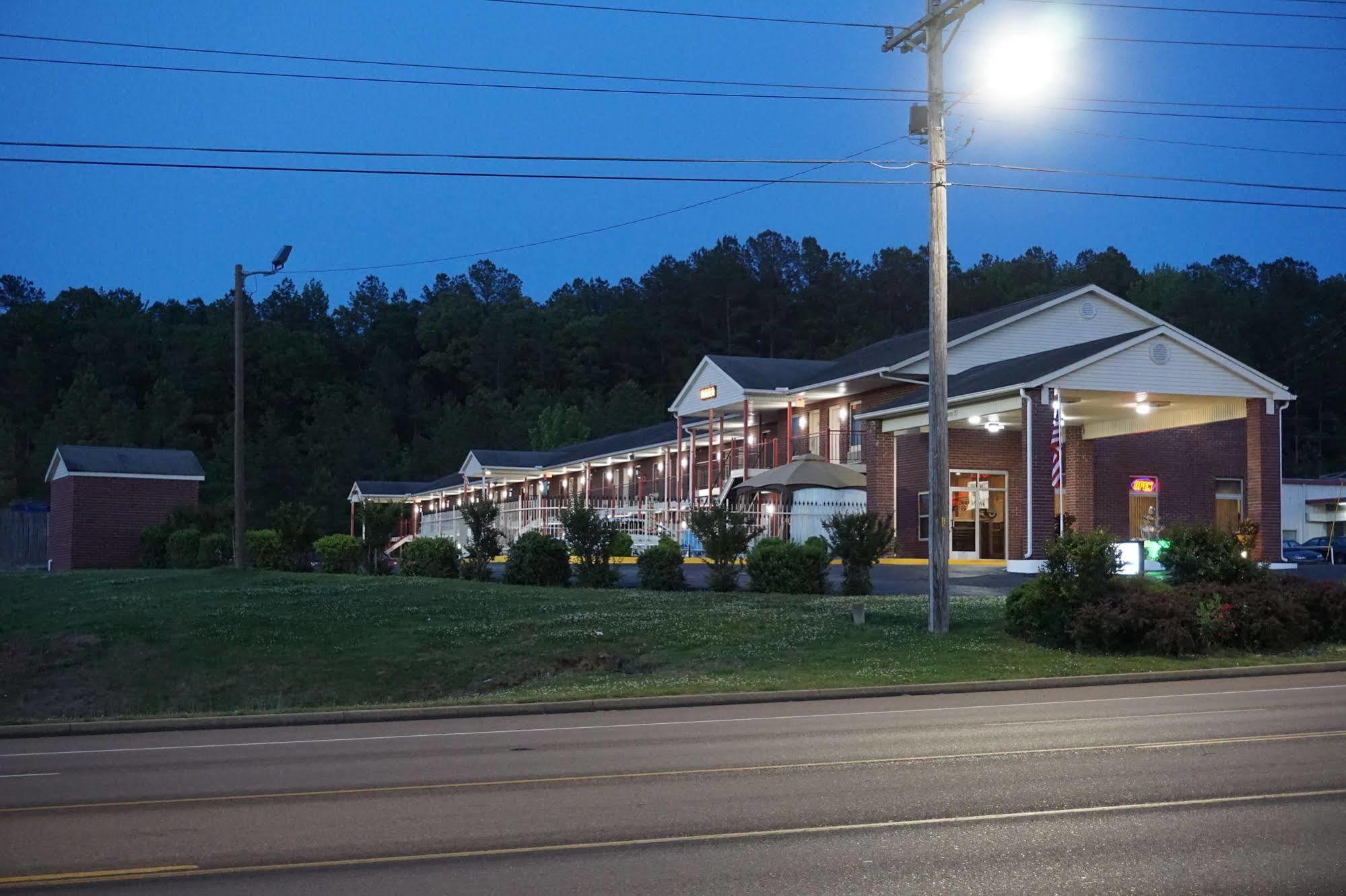 Star Plus Inn & Suites Selmer Luaran gambar