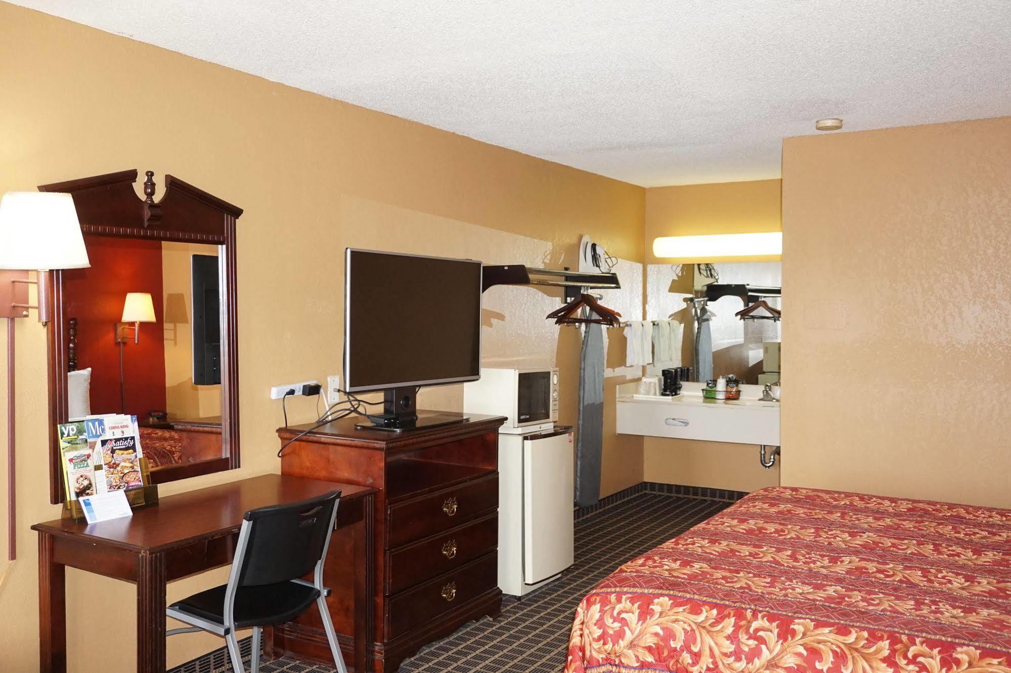Star Plus Inn & Suites Selmer Luaran gambar