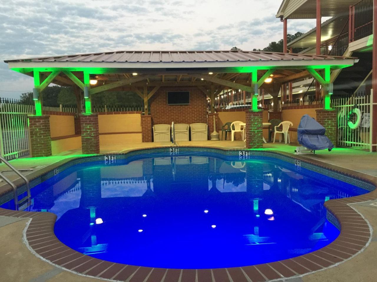 Star Plus Inn & Suites Selmer Luaran gambar