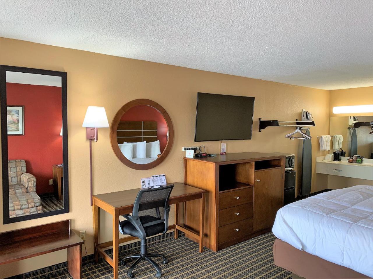 Star Plus Inn & Suites Selmer Luaran gambar