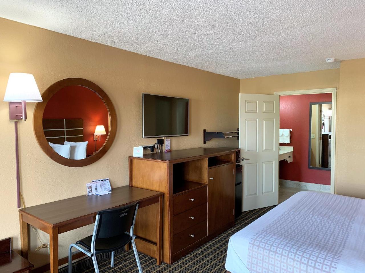 Star Plus Inn & Suites Selmer Luaran gambar