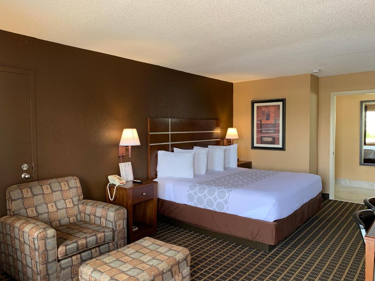 Star Plus Inn & Suites Selmer Luaran gambar