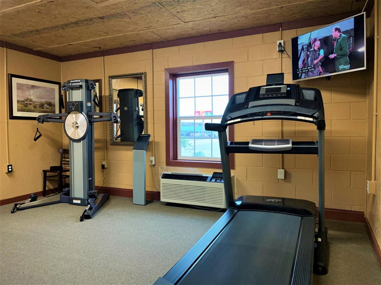 Star Plus Inn & Suites Selmer Luaran gambar