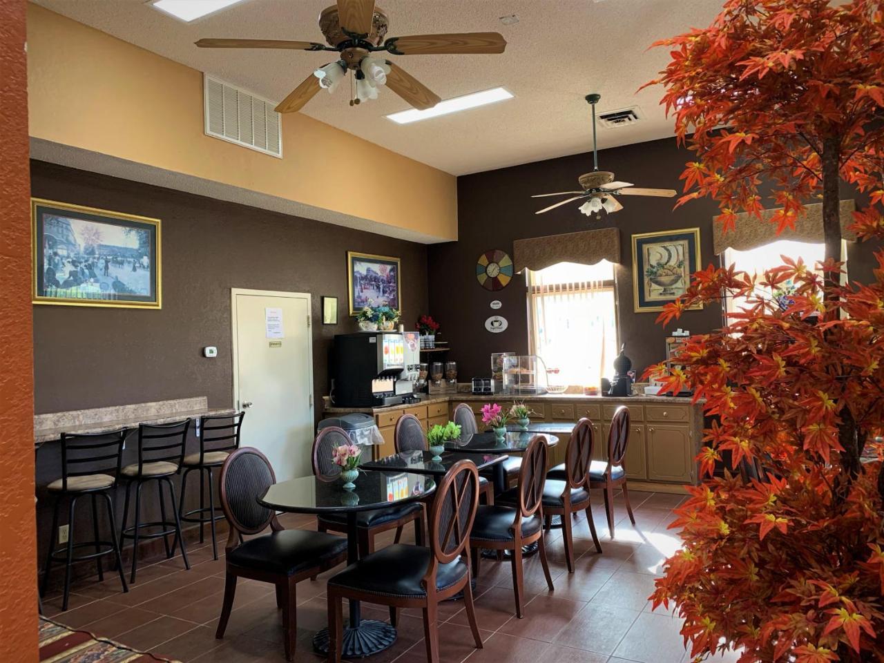 Star Plus Inn & Suites Selmer Luaran gambar