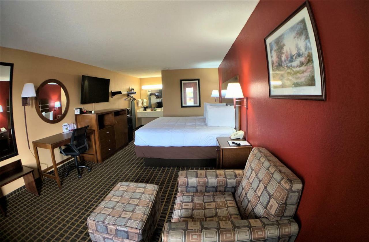 Star Plus Inn & Suites Selmer Luaran gambar
